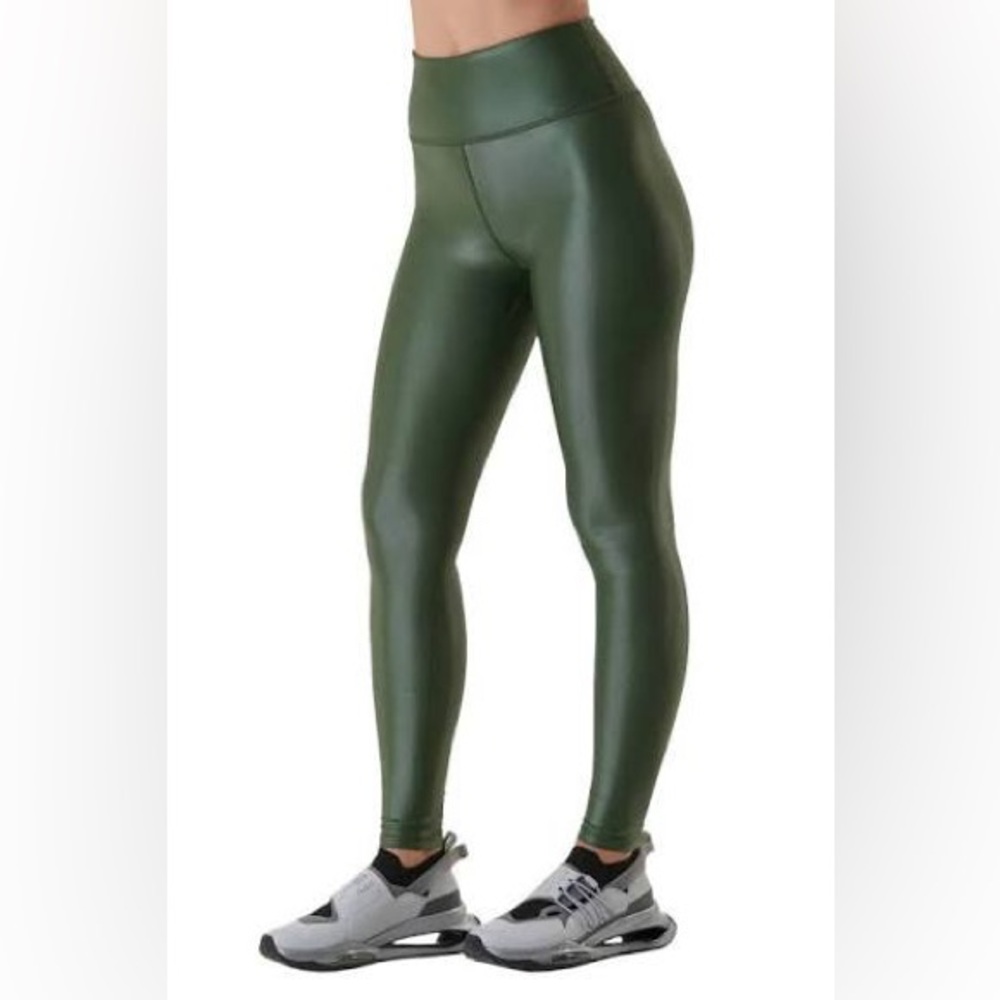 Noli Dark Green Liquid Leggings in Hunter Green - EUC